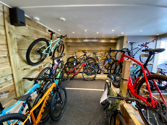 Comments and reviews of Aviemore Bikes