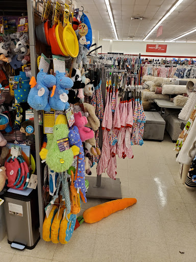 Department Store «T.J. Maxx», reviews and photos, 7555 W Hillsborough Ave, Tampa, FL 33615, USA