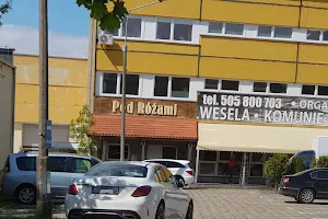 ,,Pod Różami" image