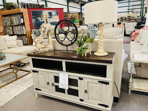 Furniture Store «Room To Room Furniture», reviews and photos, 3651 Cliff Gookin Blvd, Tupelo, MS 38801, USA