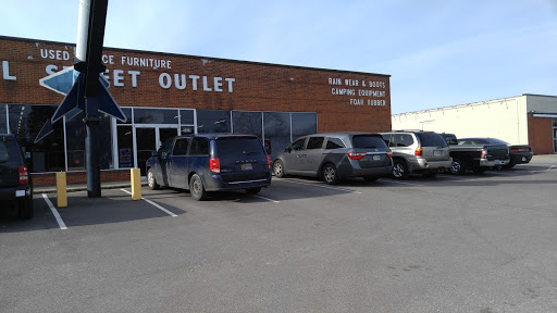 Army & Navy Surplus Shop «Hull Street Outlet Inc», reviews and photos, 3820 Jefferson Davis Hwy, Richmond, VA 23234, USA
