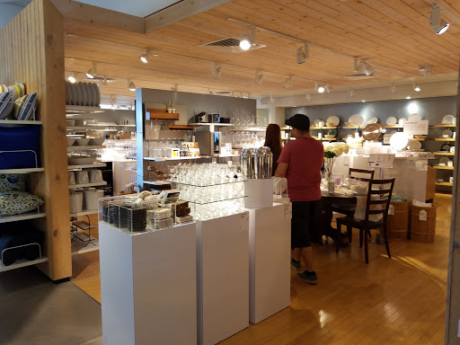 Furniture Store «Crate and Barrel», reviews and photos, 11800 W Broad St, Richmond, VA 23233, USA