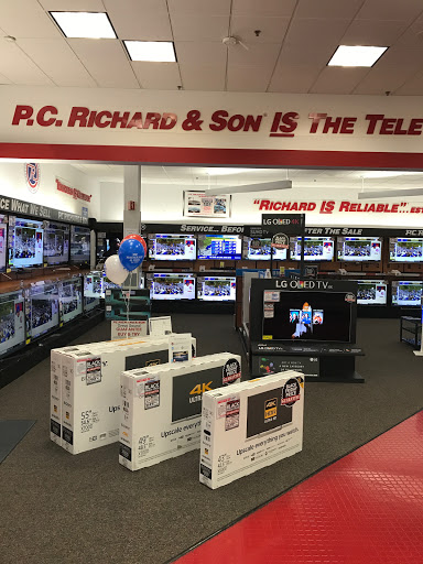 Appliance Store «P.C. Richard & Son», reviews and photos, 2999 Hempstead Turnpike, Levittown, NY 11756, USA