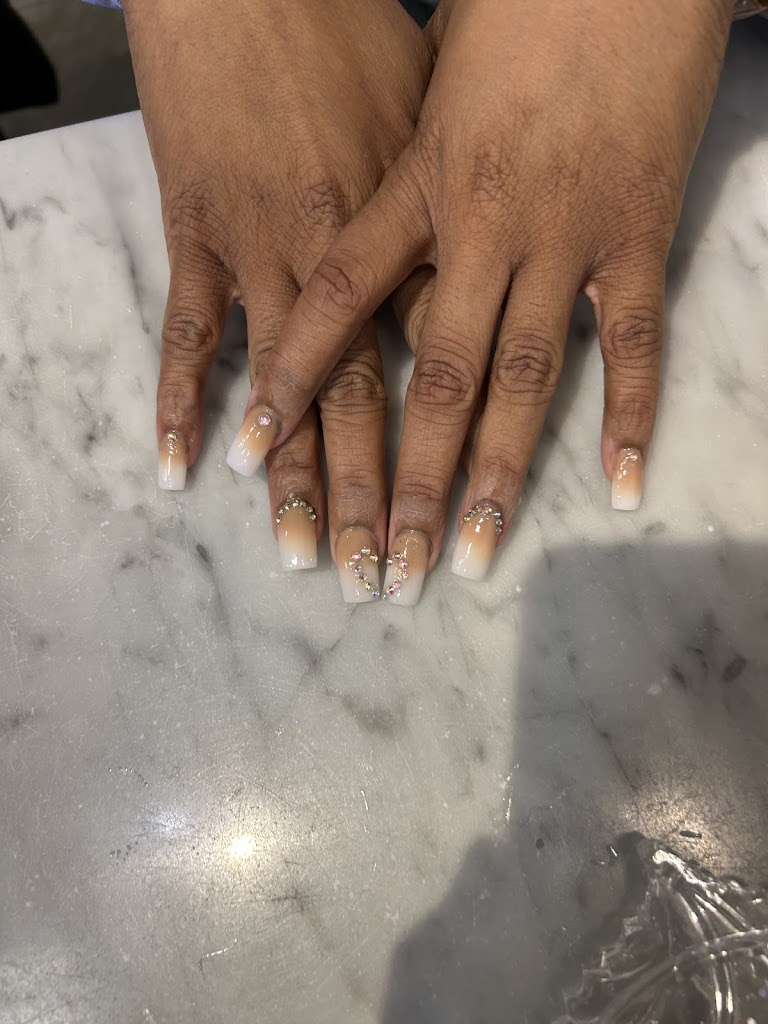 DD nail&spa 48326