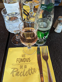 Plats et boissons du Restaurant de fondues Les Fondus de la Raclette Paris 14eme - Montparnasse - n°12