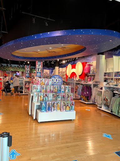 Toy Store «Disney Store», reviews and photos, 564 Great Northern Shop Center, North Olmsted, OH 44070, USA