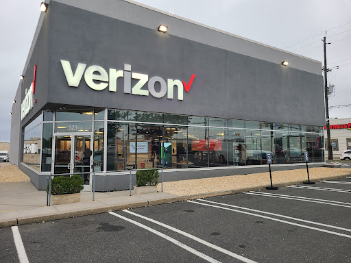 Cell Phone Store «Verizon», reviews and photos, 333 NJ-18, East Brunswick, NJ 08816, USA