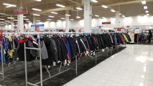 Clothing Store «Burlington Coat Factory», reviews and photos, 30 W Rand Rd, Arlington Heights, IL 60004, USA