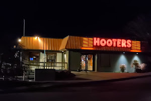 Hooters