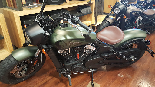 Motorcycle Dealer «BMW, Indian, and Slingshot Woodlands», reviews and photos, 198 Ed English Dr, Shenandoah, TX 77385, USA