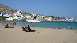 Sikinos' beach'in fotoğrafı ve yerleşim