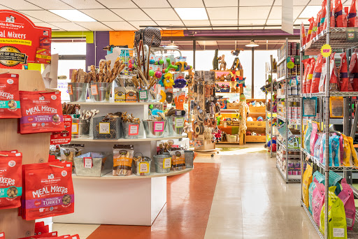 Pet Supply Store «Katzenbarkers Natural Pet Food & Supplies», reviews and photos, 406 2nd Ave S, Wausau, WI 54401, USA