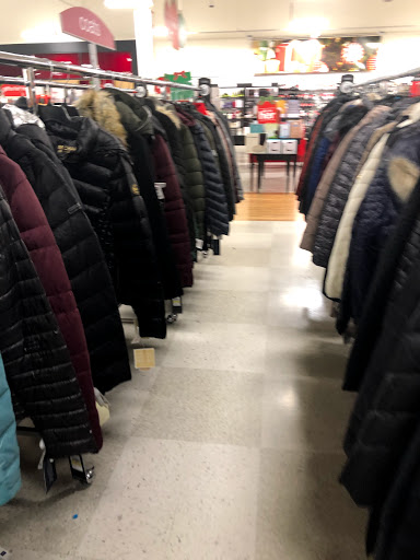 Department Store «T.J. Maxx», reviews and photos, 9106 Shops Way, Northborough, MA 01532, USA