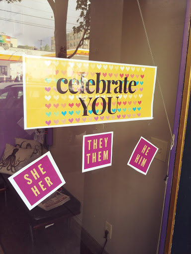 Hair Salon «Emerson Salon», reviews and photos, 909 E Pike St, Seattle, WA 98122, USA