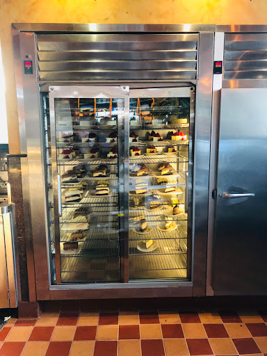 Restaurant «The Cheesecake Factory», reviews and photos, 15900 La Cantera Pkwy, San Antonio, TX 78256, USA