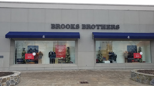 Brooks Brothers, 696 White Plains Rd, Scarsdale, NY 10583, USA, 