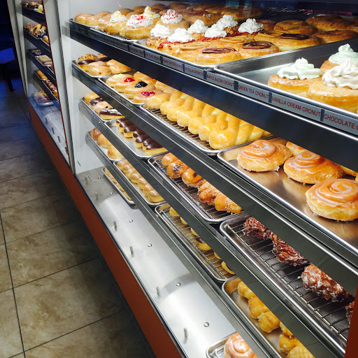 Donut Shop «Rainbow donuts», reviews and photos, 2855 W Cactus Rd #4, Phoenix, AZ 85029, USA