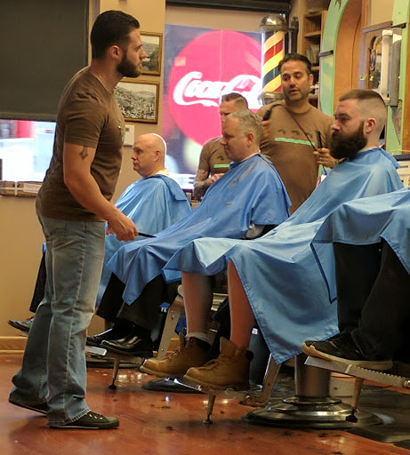 Barber Shop «Father & Son Barber Shop», reviews and photos, 5806 N Broadway St # 4, Chicago, IL 60660, USA