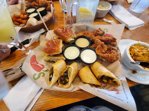 Shopping Mall «Bala Cynwyd Shopping Center», reviews and photos, 59 E City Ave, Bala Cynwyd, PA 19004, USA