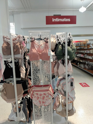 Department Store «T.J. Maxx», reviews and photos, 50 N Illinois St, Indianapolis, IN 46204, USA