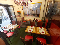 Atmosphère du Restaurant indien TAJMAHAL PARIS-LOUVRE-CHATELET-MARAIS-HALAL - n°13