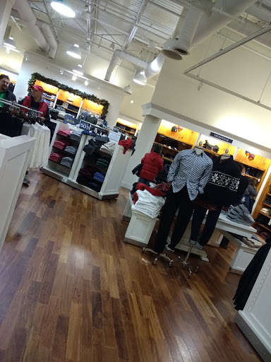 Shopping Mall «Birch Run Premium Outlets», reviews and photos, 12240 S Beyer Rd, Birch Run, MI 48415, USA