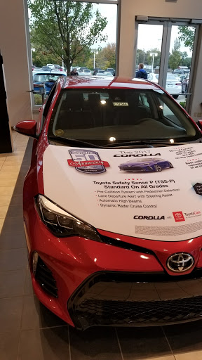 Toyota Dealer «Andy Mohr Toyota», reviews and photos, 8941 E US Hwy 36, Avon, IN 46123, USA