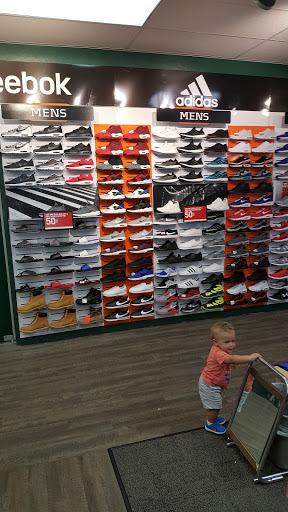 Shoe Store «Hibbett Sports», reviews and photos, 1303 US-127 Suite 107, Frankfort, KY 40601, USA