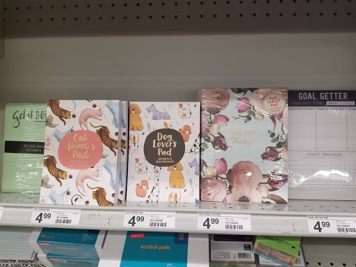 Office Supply Store «Staples», reviews and photos, 2045 S Pleasant Valley Rd, Winchester, VA 22602, USA