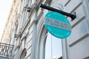 Float Nola image