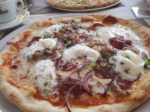 Ristorante Pizzeria RivaMia in Riva del Garda, Provincia Autonoma di Trento