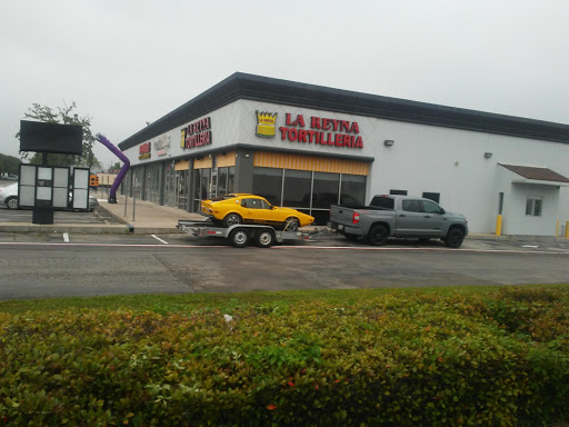 Shopping Mall «NorthOaks Shopping Center», reviews and photos, Farm to Market 1960 Rd W & Breck St, Houston, TX 77066, USA