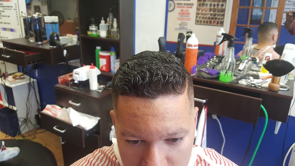 Chris Cuttz Barbershop 10918