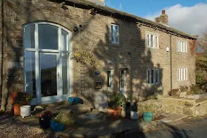 Brigstone Stable - Holiday Cottage image