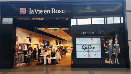 la Vie en Rose Market Mall