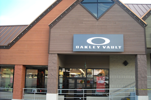 Oakley Vault image