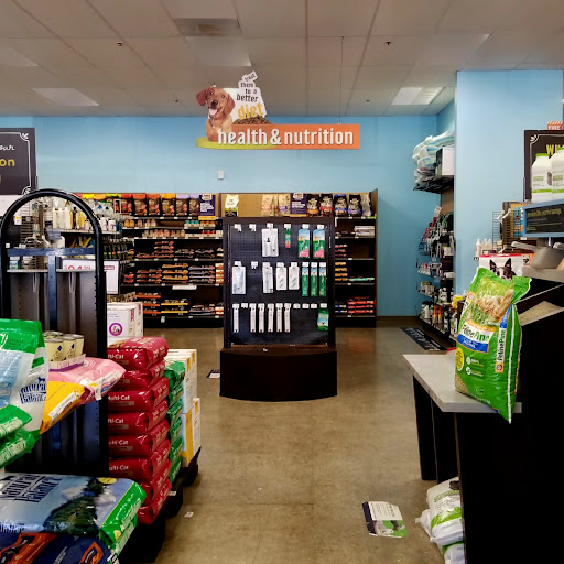 Pet Supply Store «Unleashed by Petco», reviews and photos, 699 Lewelling Blvd #168, San Leandro, CA 94579, USA
