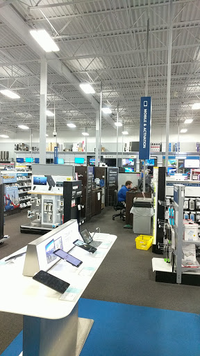Electronics Store «Best Buy», reviews and photos, 8500 N Flintlock Rd, Kansas City, MO 64157, USA