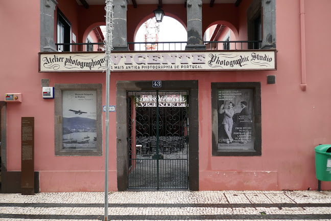 Avaliações doMuseu de Fotografia da Madeira - Atelier Vicente's em Funchal - Igreja