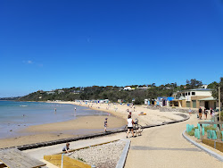 Photo de Mills Beach avec un rivage spacieux