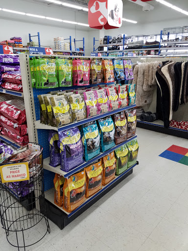 Pet Supply Store «Chow Hound Pet Supplies», reviews and photos, 660 Chicago Dr, Holland, MI 49423, USA
