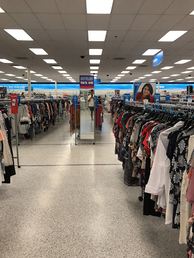 Clothing Store «Ross Dress for Less», reviews and photos, 2180 MacArthur Rd, Whitehall, PA 18052, USA