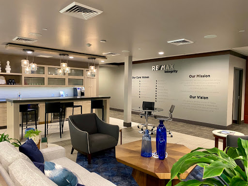 Real Estate Agency «Re/Max Integrity, Eugene Oregon», reviews and photos, 4710 Village Plaza Loop #200, Eugene, OR 97401, USA