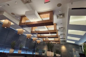 Moxies Fairview Mall Restaurant image