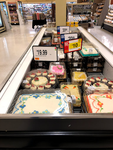 Grocery Store «Super Stop & Shop», reviews and photos, 801 Newark Ave, Elizabeth, NJ 07208, USA