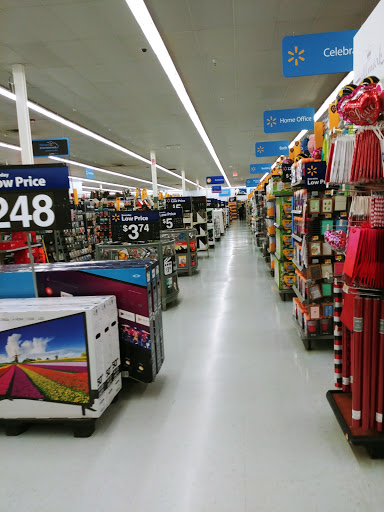 Discount Store «Walmart», reviews and photos, 2150 E National Ave, Brazil, IN 47834, USA