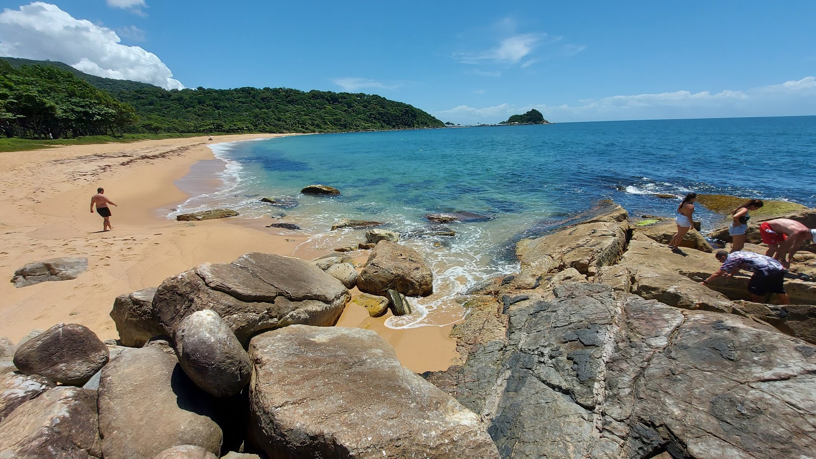 Foto von Grossa Strand mit geräumiger strand