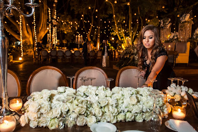 Claudia Ponce Wedding & Event Planner