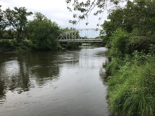 Canoe & Kayak Store «Cannon Falls Canoe and Bike Rental», reviews and photos, 615 N 5th St, Cannon Falls, MN 55009, USA