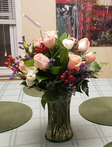 Lyndhurst Florist, 319 Ridge Rd, Lyndhurst, NJ 07071, USA, 